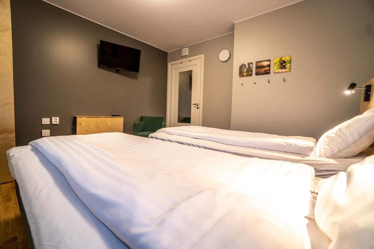Jbp Hotell Jarvso Exterior photo